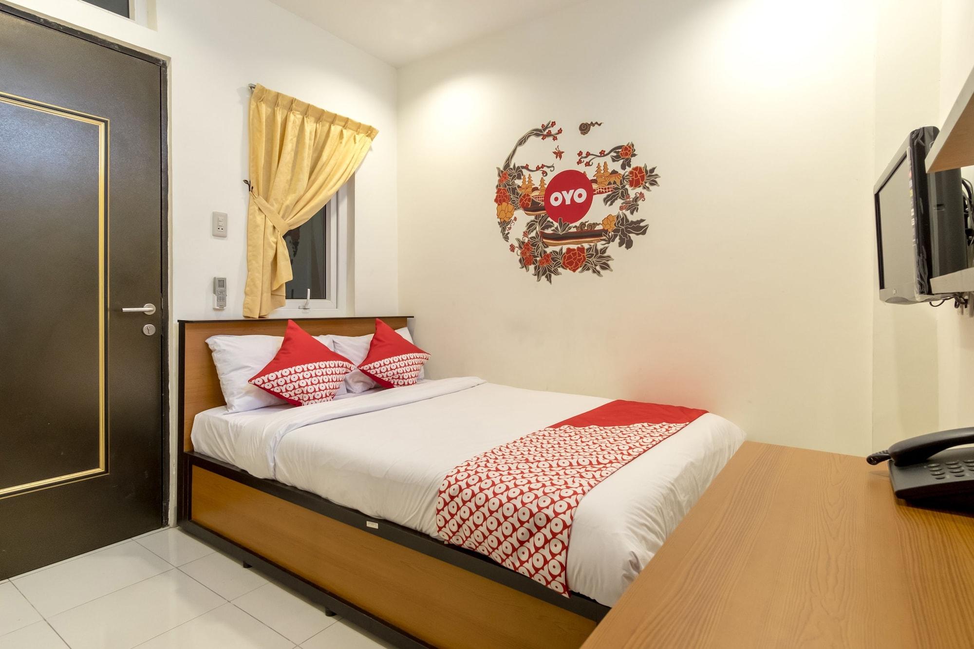OYO 294 Andrea Residence Syariah Medan Exterior foto
